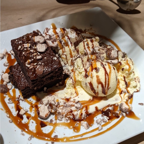 Meet your Posher, Lisana - Picture 1 of 1